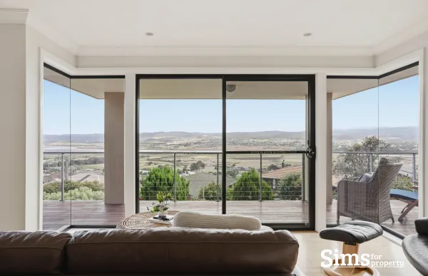 Camina Court
