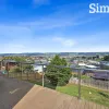 Roberts Crescent