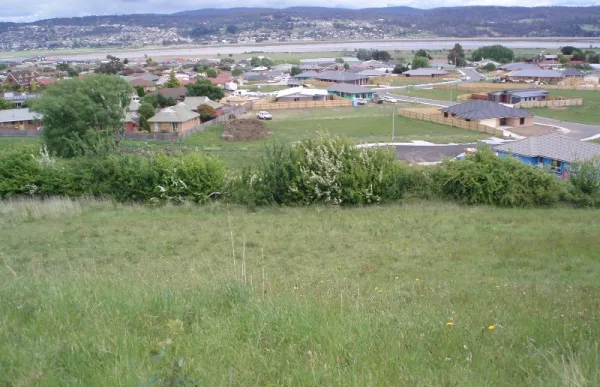 Roberts Crescent