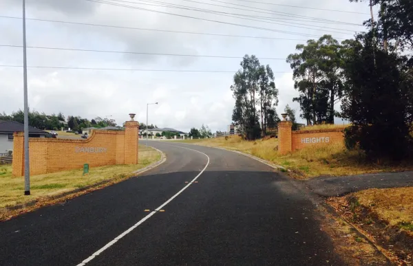 Acropolis Drive