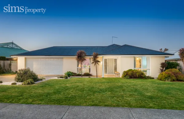 Mount Stuart Drive