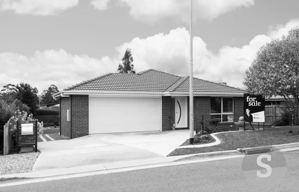 Corella Drive