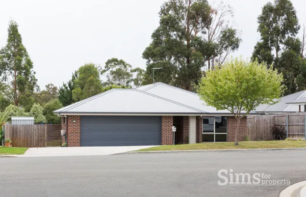Corella Drive