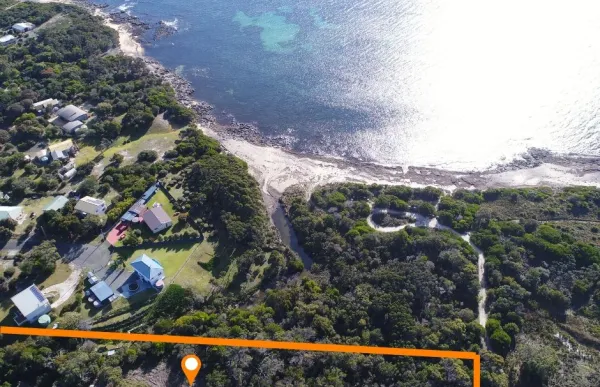 Fannys Bay Road
